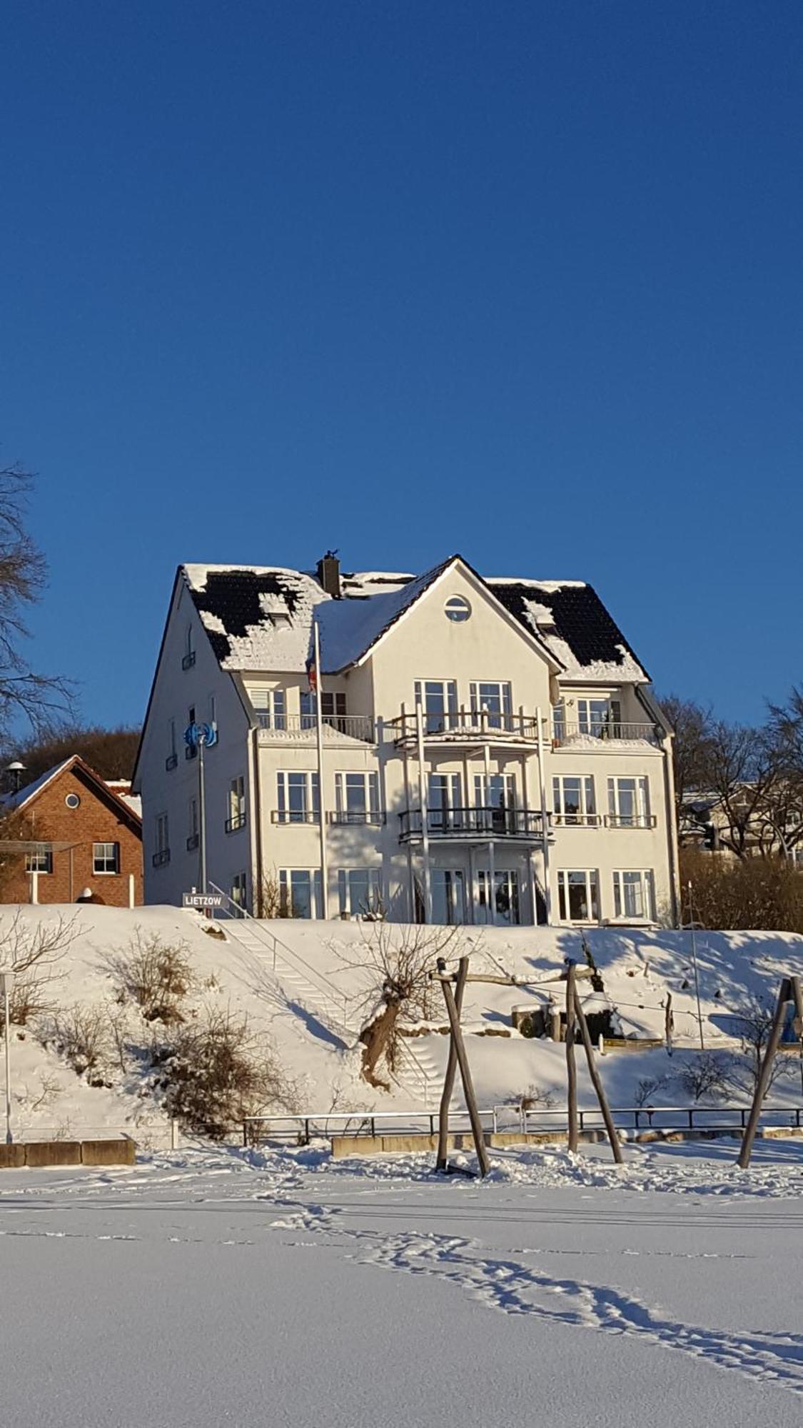 Haus Seeblick Insel Ruegen Lietzow Exterior photo