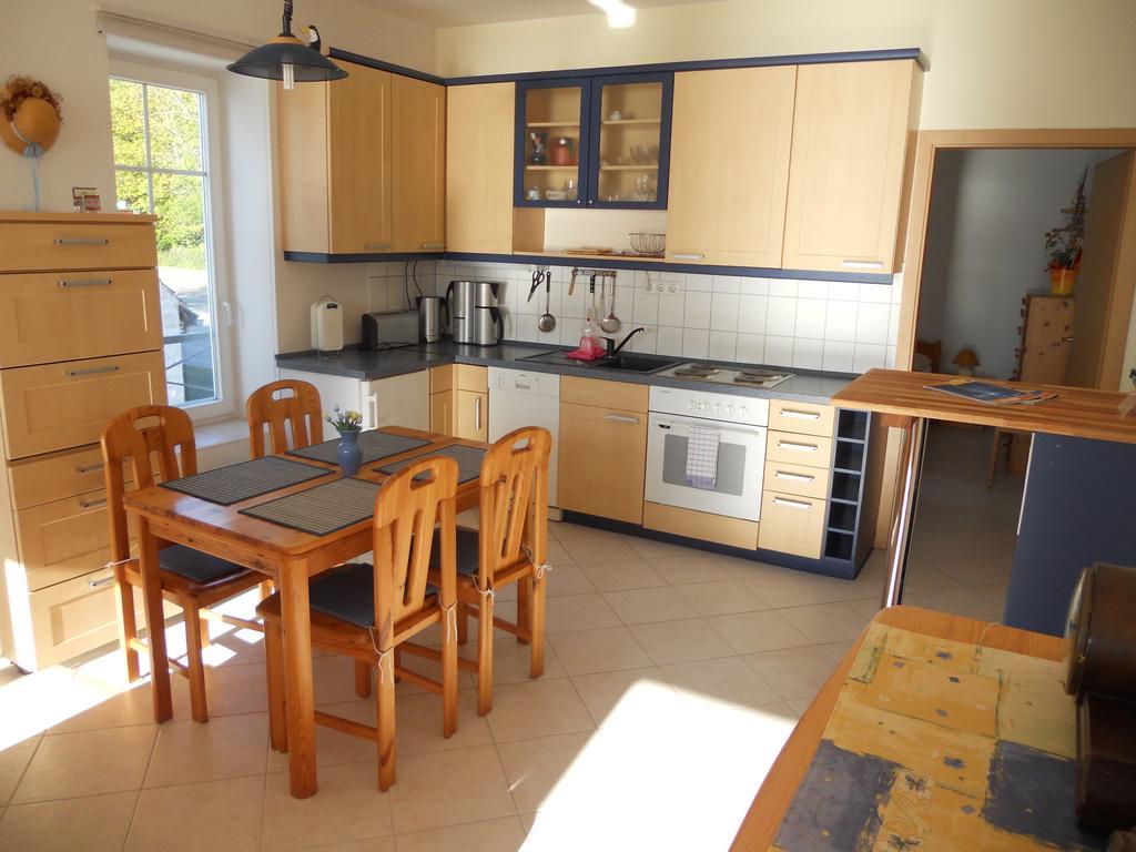 Haus Seeblick Insel Ruegen Lietzow Room photo